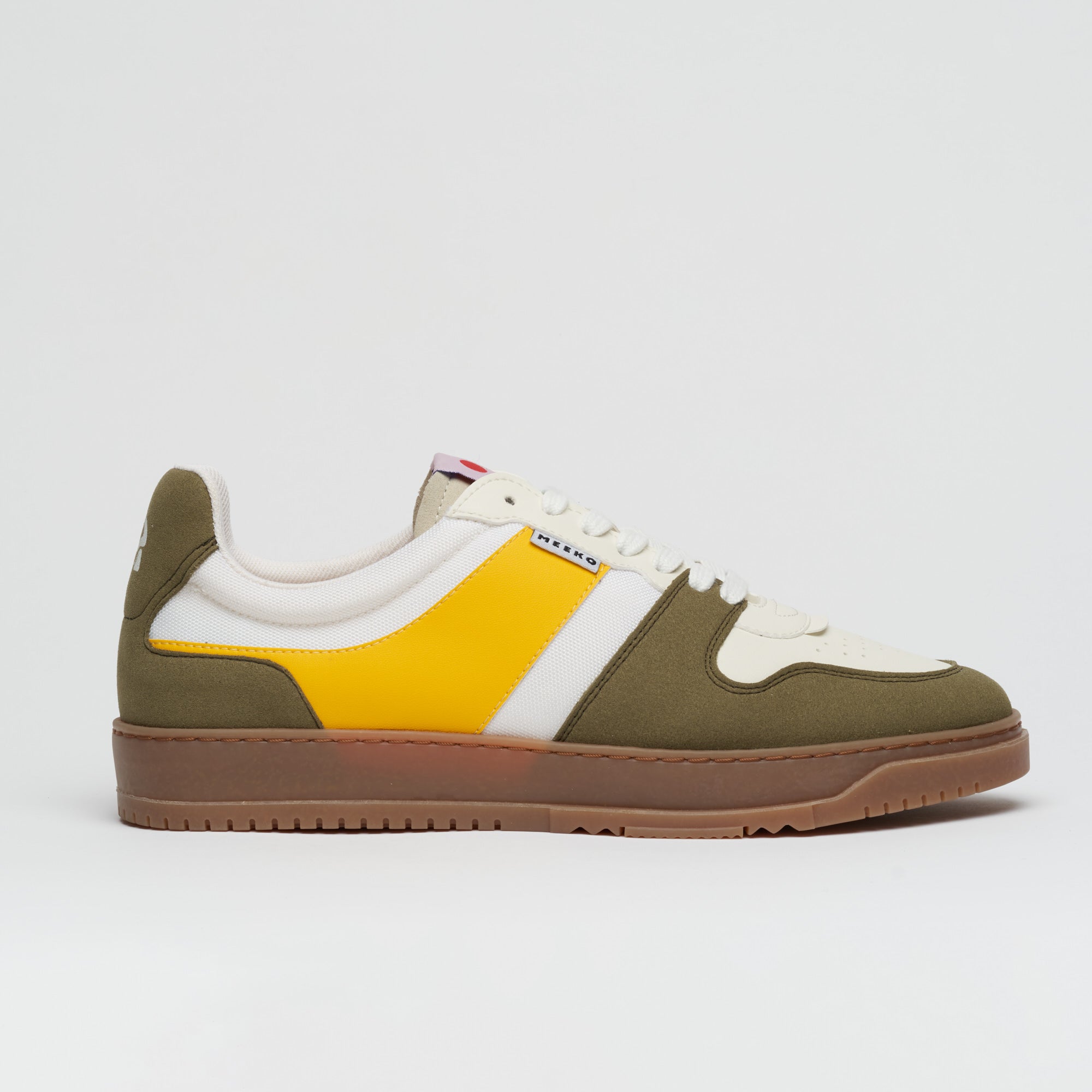 KIBOKO CORDURA®- JUNGLE -  baskets urban durables et responsables,kaki, jaune, beige et blanches lacets blancs semelle marron