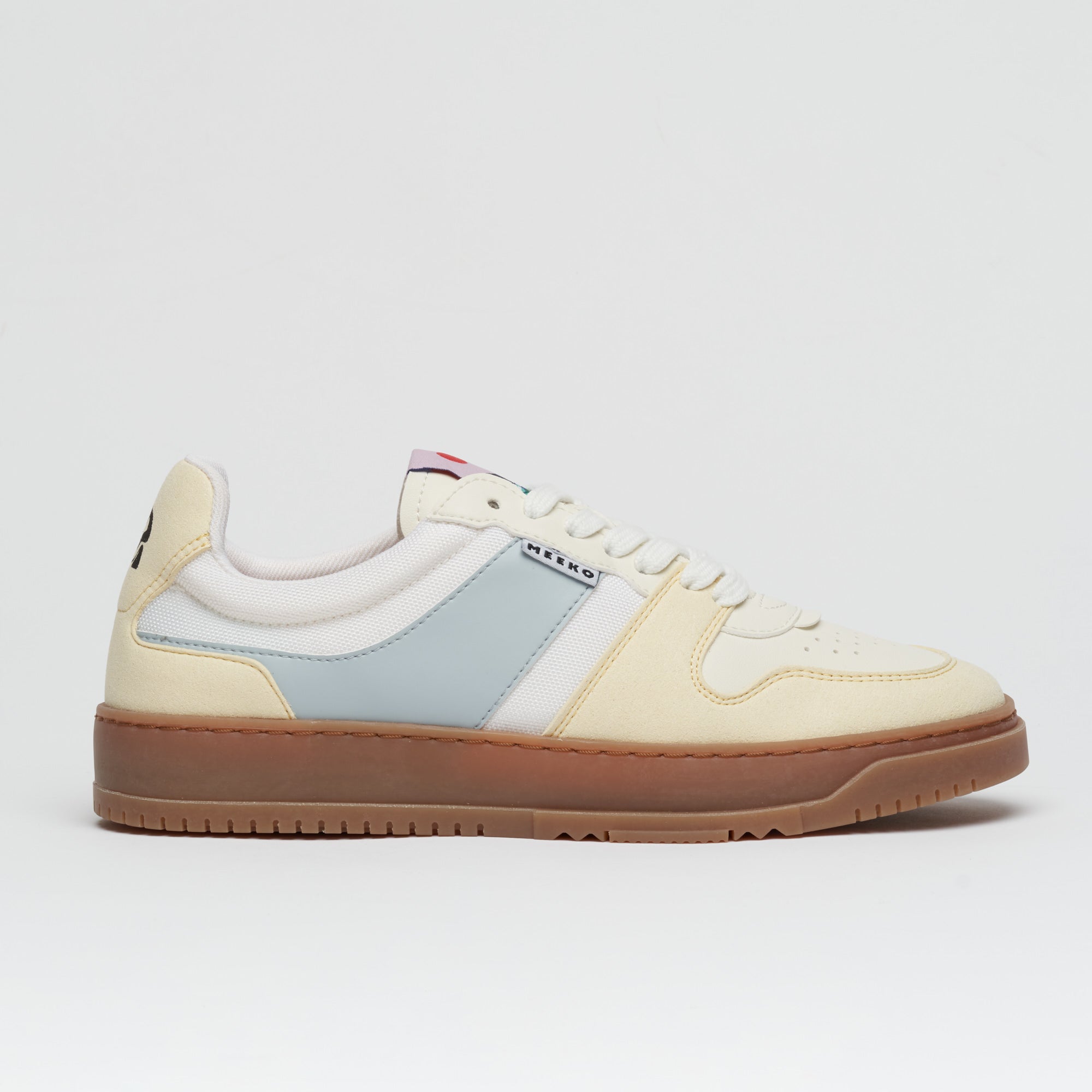 KIBOKO CORDURA®- SKY -  baskets urban durables et responsables,bleu ciel, blanc cassé, beige et blanches lacets blancs semelle marron