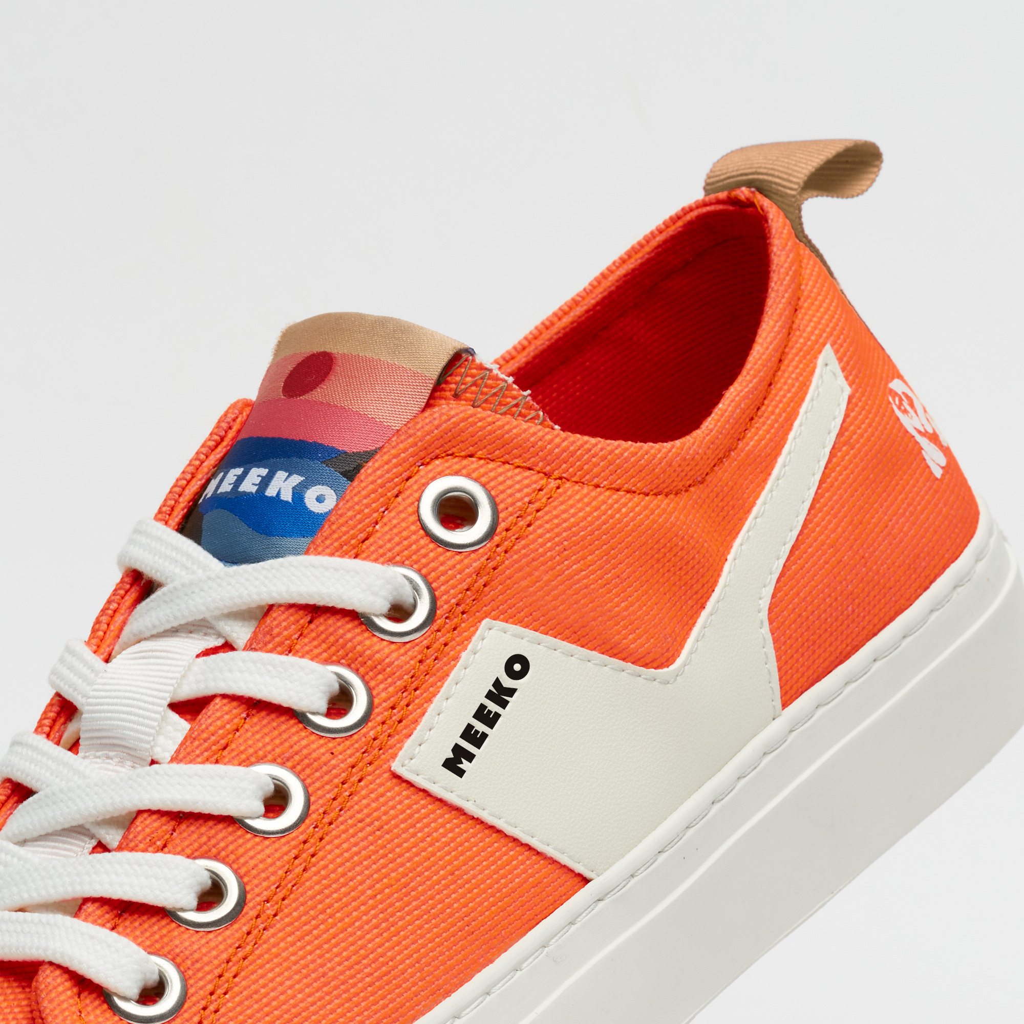 LUTRA- TANGER -  baskets urban durables et responsables en toile cordura, orange et beige, lacets blancs semelle blanche
