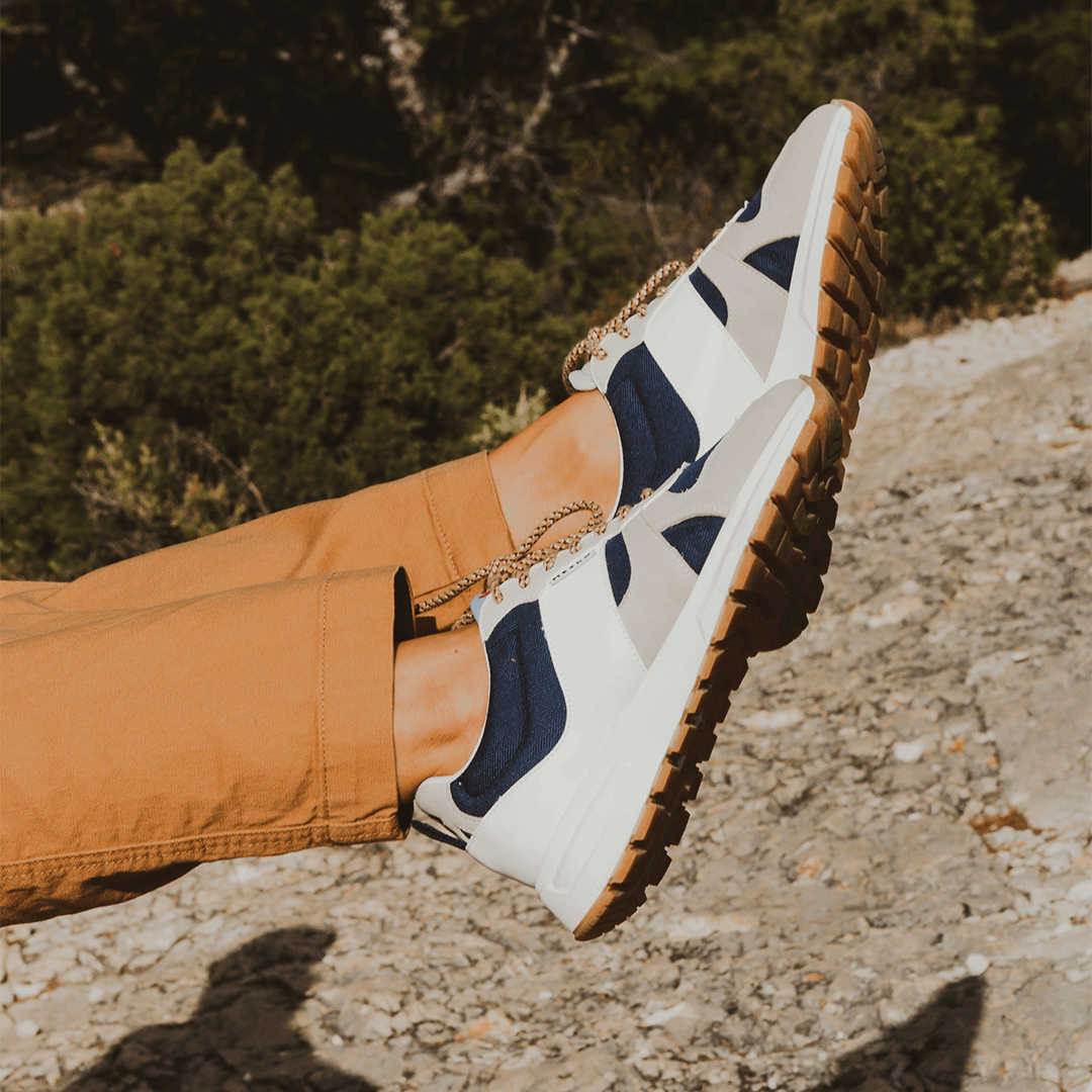 COCO PONGO CORDURA® - OCEAN nachhaltige und verantwortungsvolle Outdoor-Sneaker, Beige, Blau und Weiß, technische Schnürsenkel, weiße und braune Sohlen